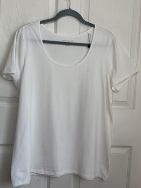 Universal Standard White Scoop Neck Short Sleeve Tee size 18-20 basic white tee